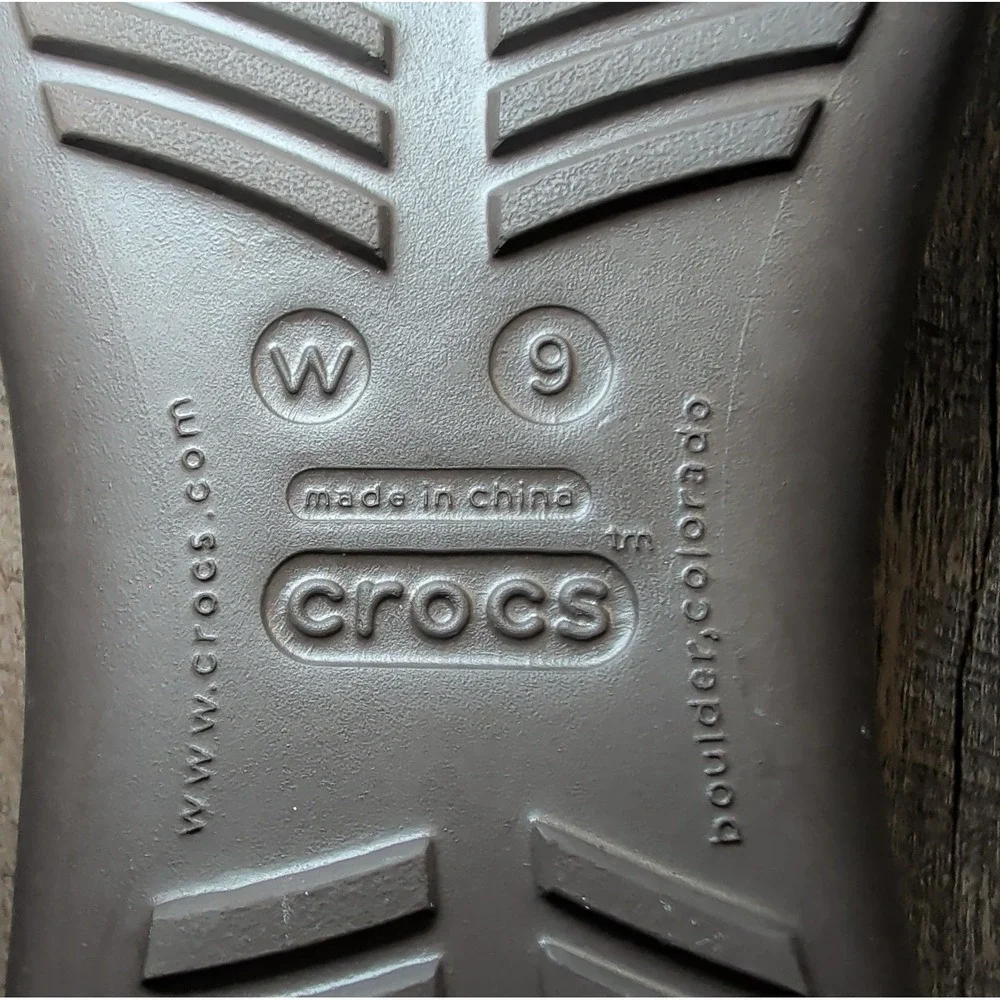 Crocs Serena Sexi Espresso Brown T-strap Thong Sandals Women's Size 9 Casual
